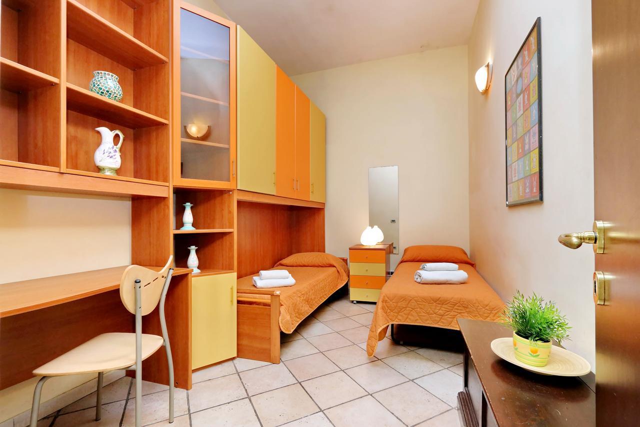 Colosseo With Garden Apartment Rome
