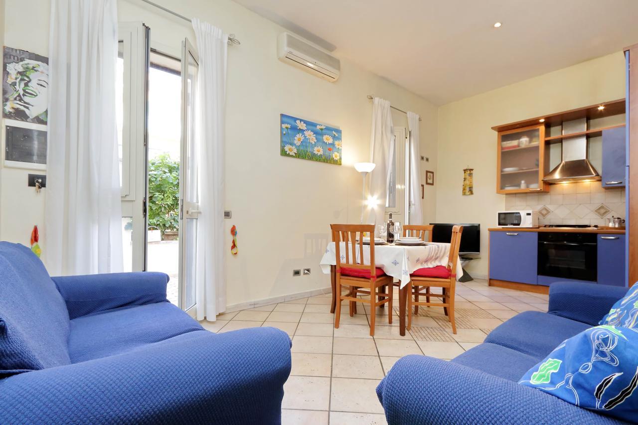 Colosseo With Garden Apartment Rome